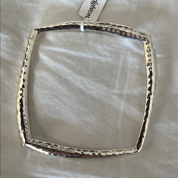 NEW Brighton Silver Textured Bangle with Blue Heart Pouch - Picture 6 of 9